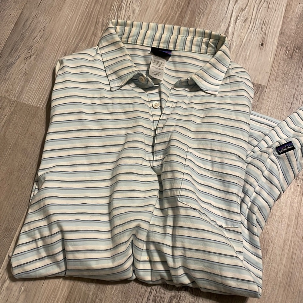 Patagonia size large golf shirt